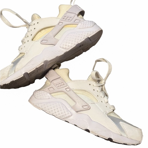 Nike Huarache Girls Sneakers - Picture 1 of 6